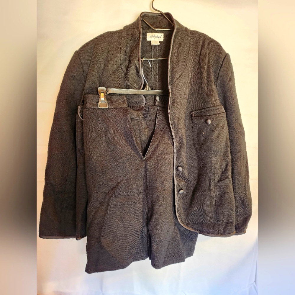 Women's Skirt Suit